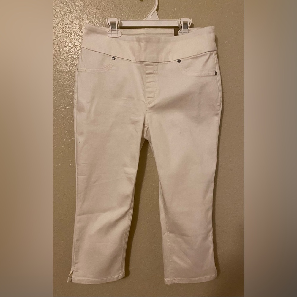 Pull on capri